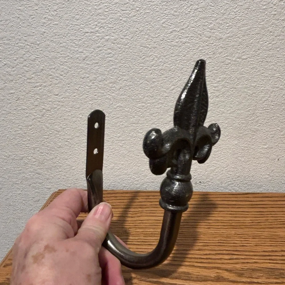 Decorative Black Metal Wall Hook
